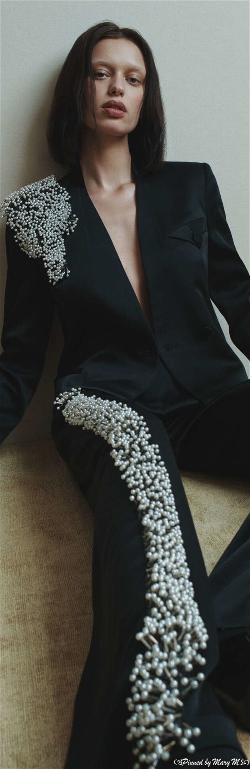 ผู้หญิงสีดําชุดสูทชุดไข่มุก 2  - Women Formal Wear Black บทวิจารณ์และราคา